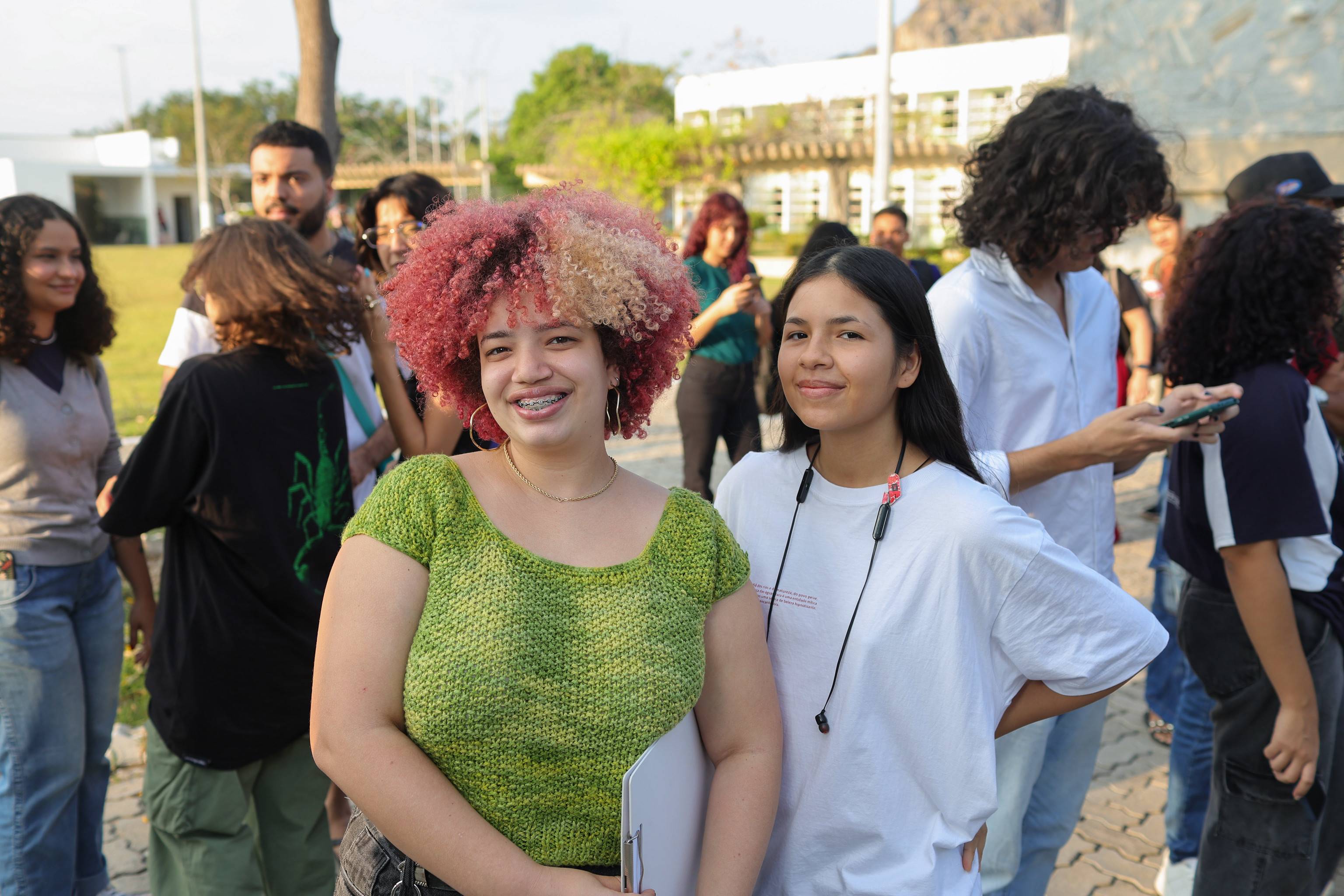 Duas estudantes no Campus de Quixadá